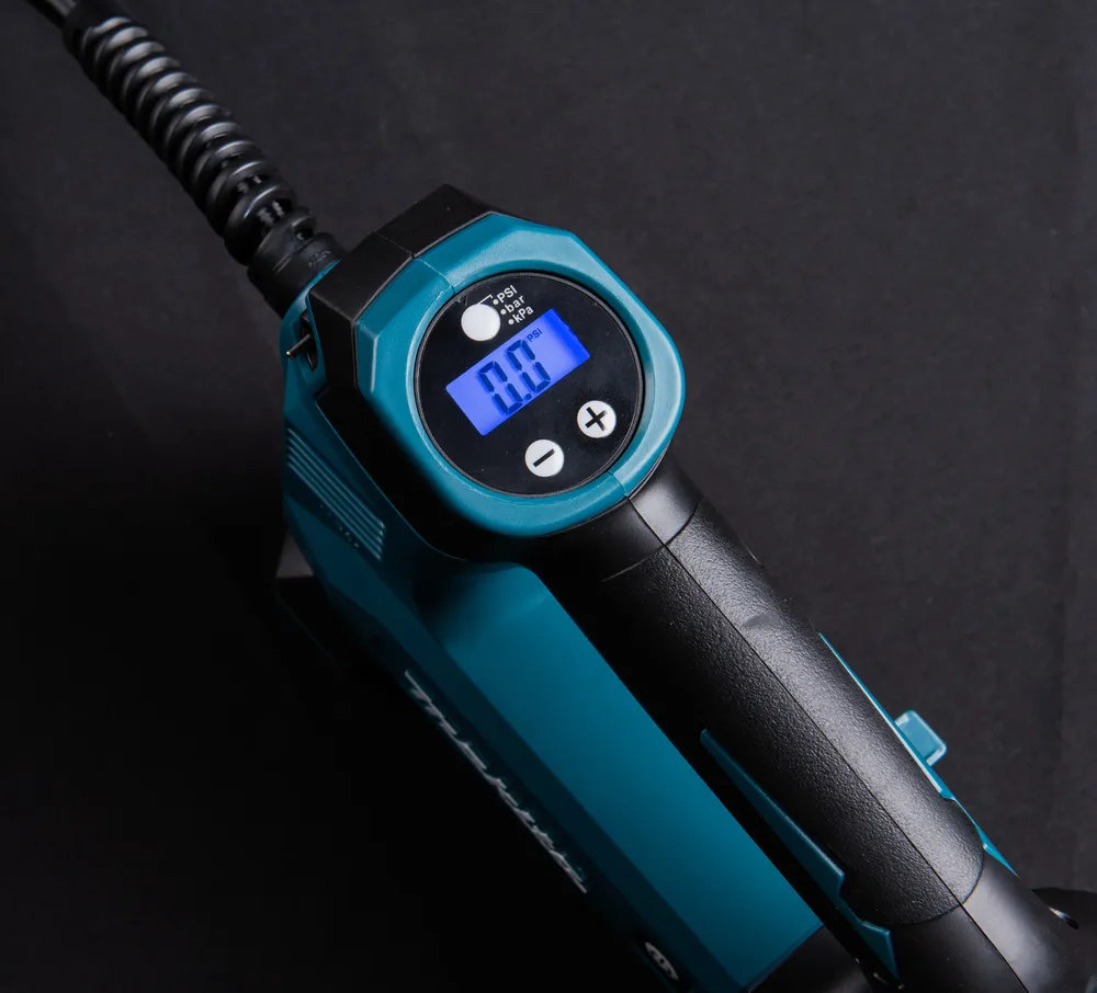 Makita akupump DMP180Z, ilma aku ja laadijata