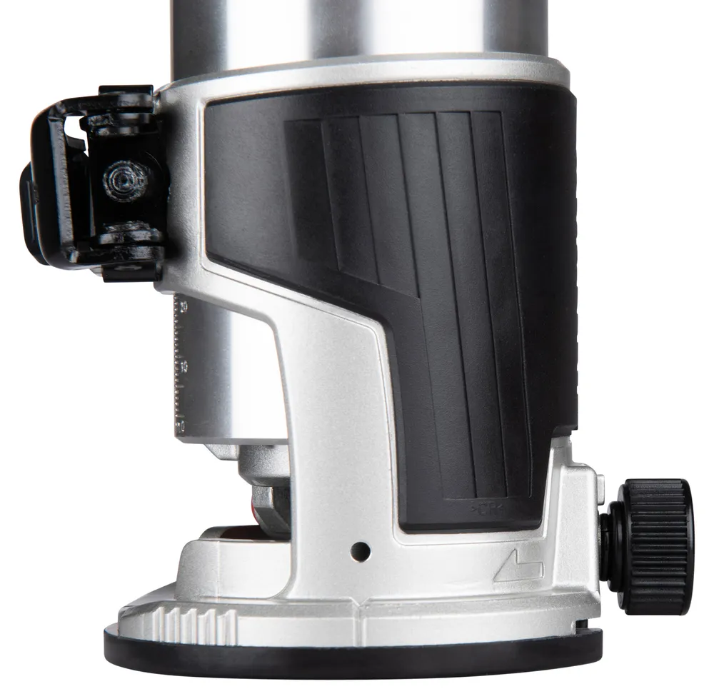 Pildil on näha Makita akuga ülafreesi/servafreesi DRT50ZJX5 üksikdetail, mis on valmistatud metallist ja mustast plastikust.