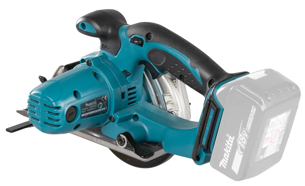 Pildil on Makita akuketassaag DSS501Z, ilma aku ja laadijata, näidatud sinise ja musta värviga, millel on mootor, tera...