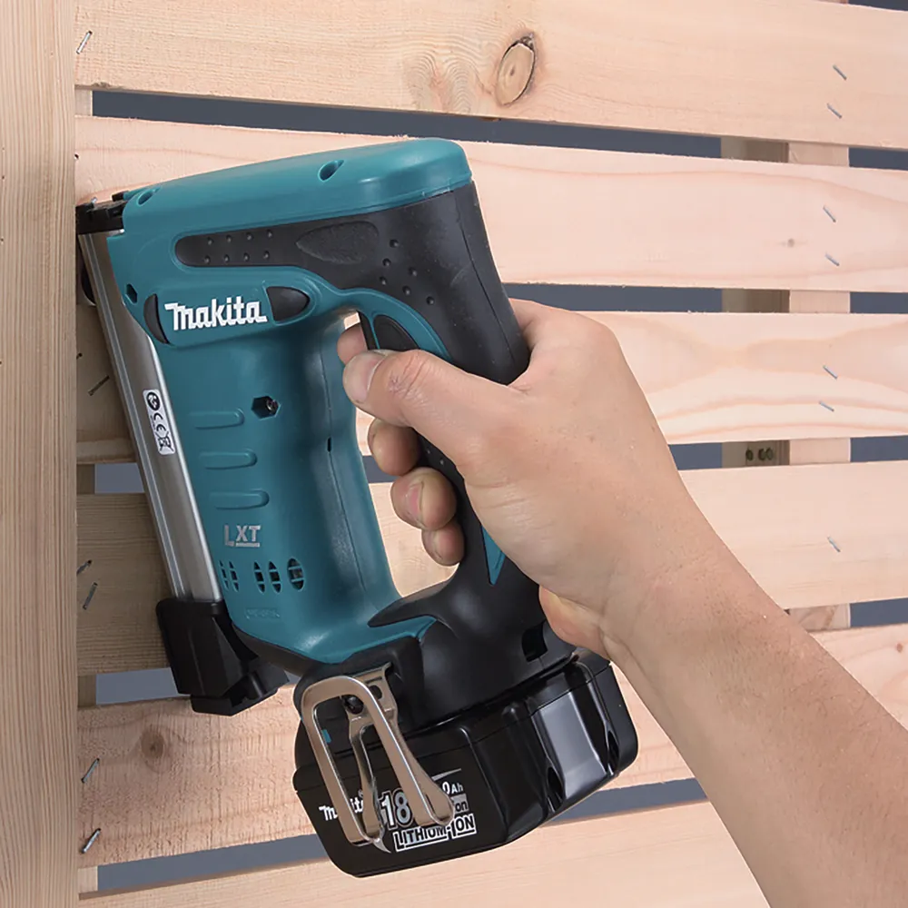 "Makita" akumuliatorinis segiklis DST221Z, be akumuliatoriaus ir įkroviklio