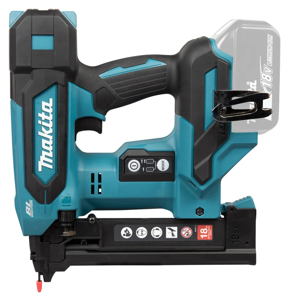 Pildil on näha Makita akuklambripüstol DST630ZJ koos 18V akuga.