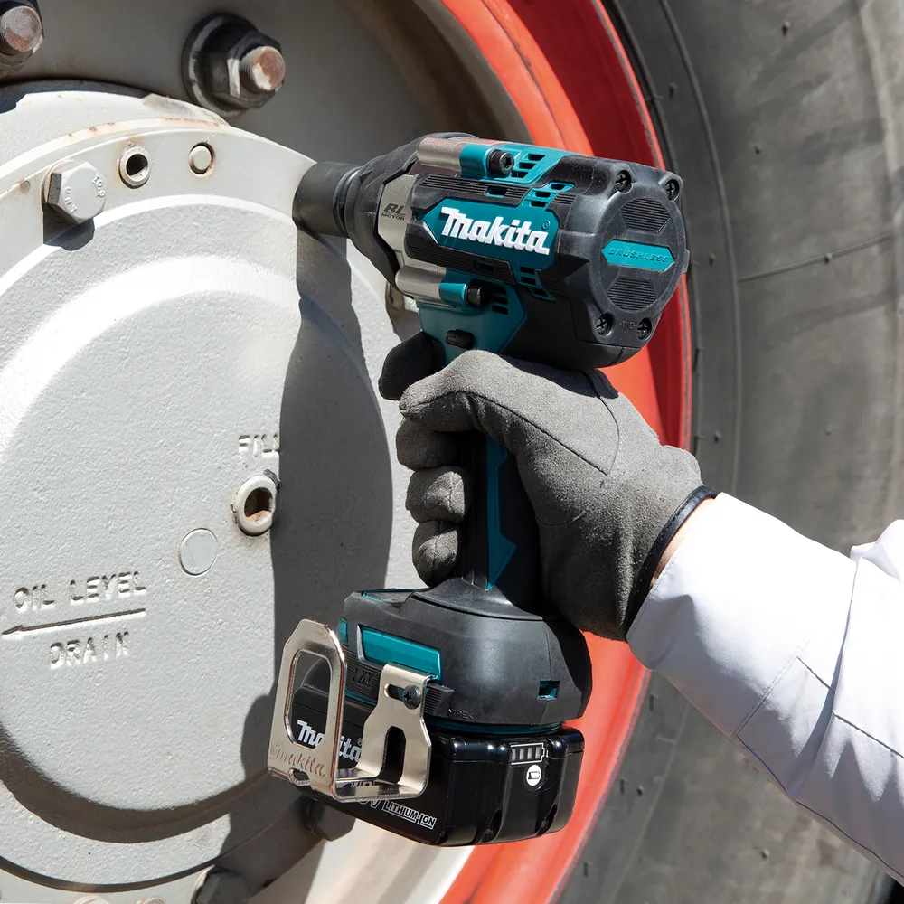 Makita akumuliatorinis smūginis veržliasukis DTW700RTJ