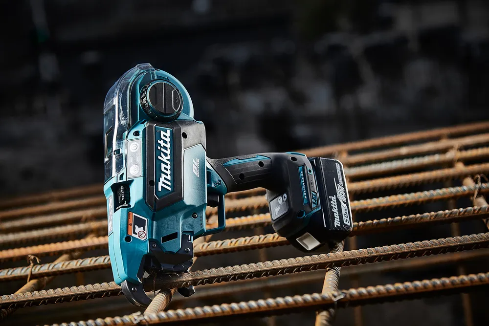 Makita аккумуляторный арматурщик DTR180ZJ, без аккумулятора и зарядного устройства