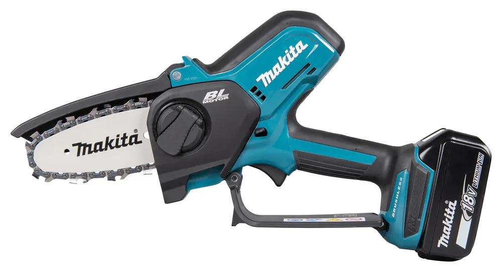 Pildil on näha Makita akuoksasaag DUC101SF, millel on näha osa seadmest ja terav.