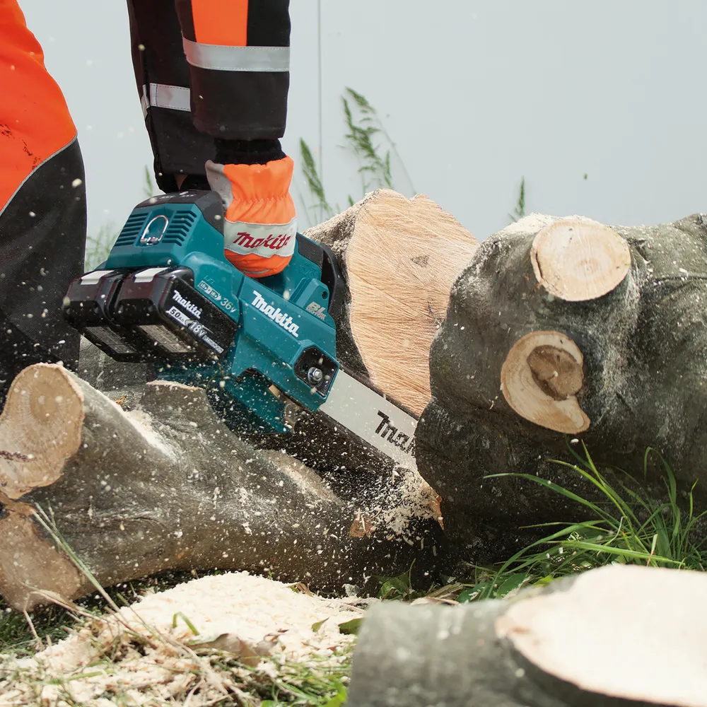 Аккумуляторная цепная пила Makita DUC306Z, без аккумулятора и зарядного устройства