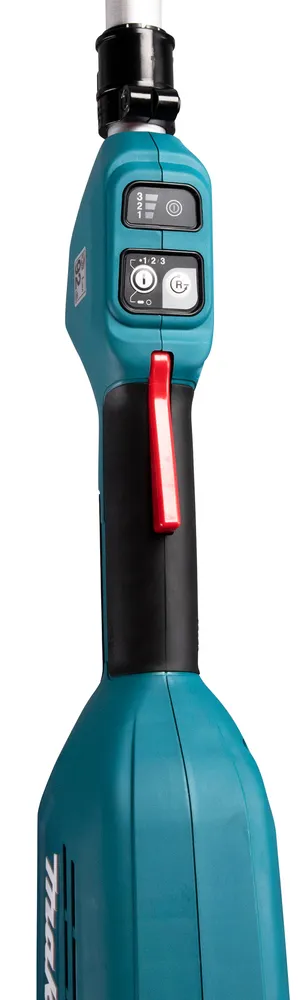 Pildil on Makita akuhekilõikur DUN500WZ, nähtav on tööriista käepide koos juhtnuppude ja käivitushoovaga.