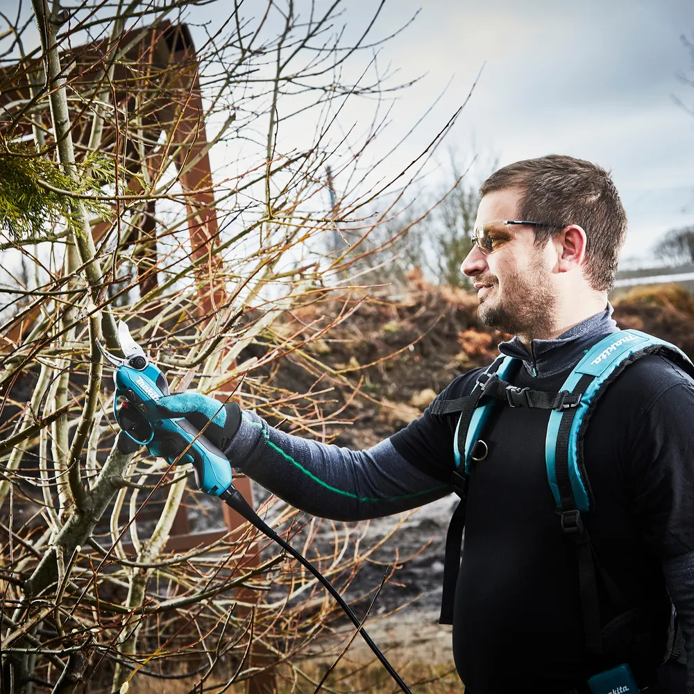 Makita cordless branch shears DUP362Z, without battery and charger