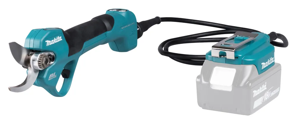 Pildil on Makita akuga oksakäärid DUP180Z, mida toidab 18V aku, koos toitekaabli ja akuklambriga.