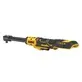Pildil on näha must ja kollane DeWalt akunarre, millel on käepidemel mustreid ja "Brushless" kirje.