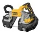 Pildil on näha kollase ja musta värvi DeWalt 18V XR akutoitel lintsaag, mis on mõeldud metalli lõikamiseks.