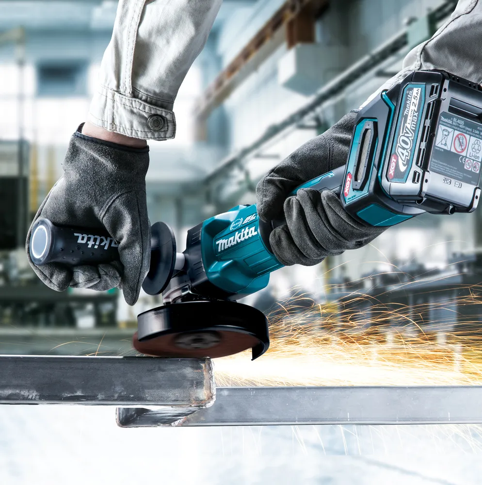 Makita cordless angle grinder GA005GM201