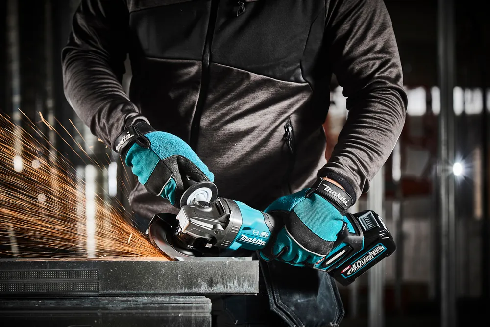 Makita cordless angle grinder GA013GZ, without battery and charger