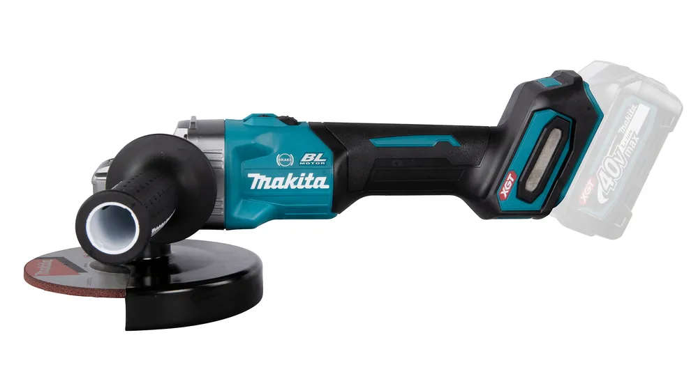 Pildil on Makita GA035GZ aku nurklihvija, millel on XGT aku ja lihvimisketas.