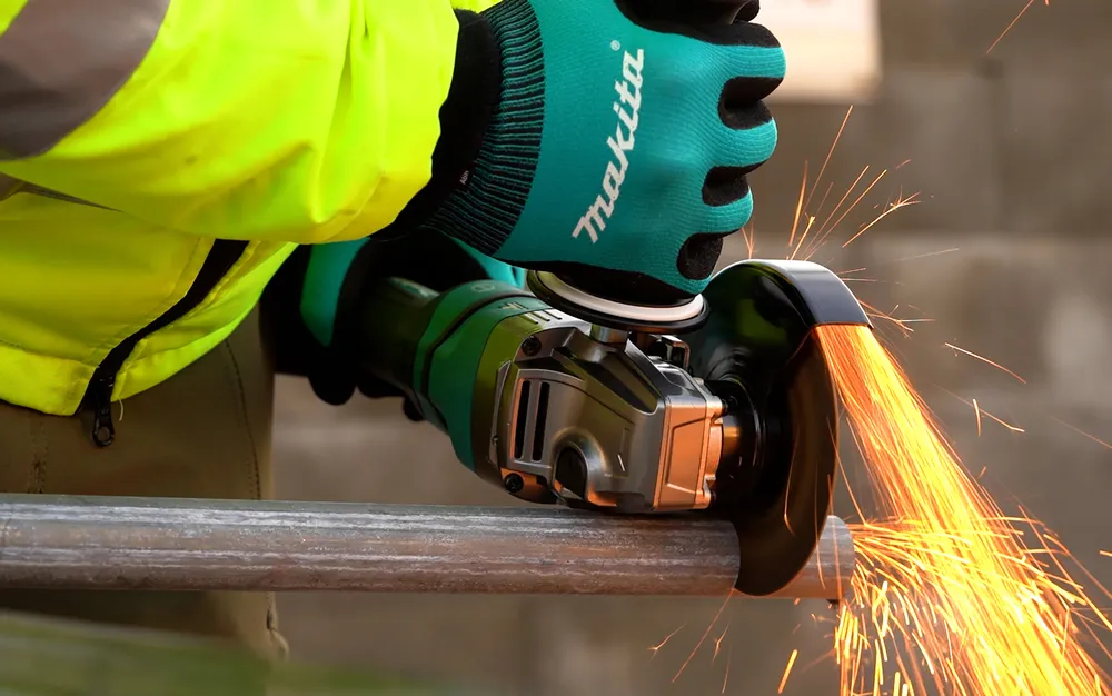 Makita cordless angle grinder GA050GZ, without battery and charger