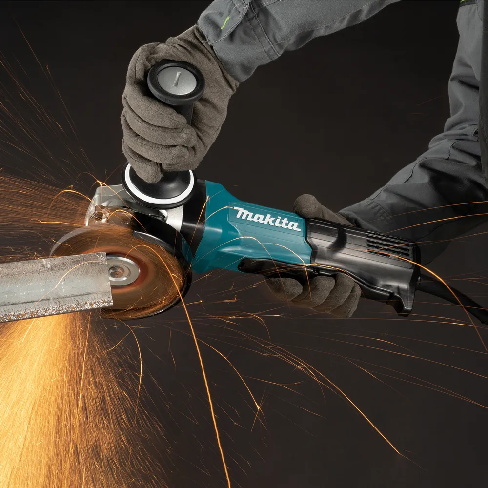 Pildil on Makita nurklihvija GA5093X01, mida kasutatakse metalli lõikamiseks, tekitades sädemelaviini.