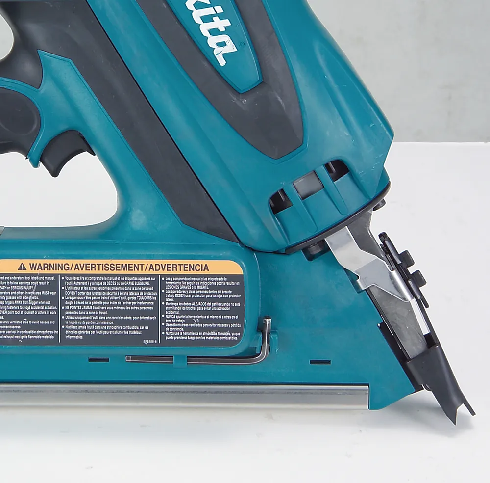 Makita gāzes naglu pistole GN900SE
