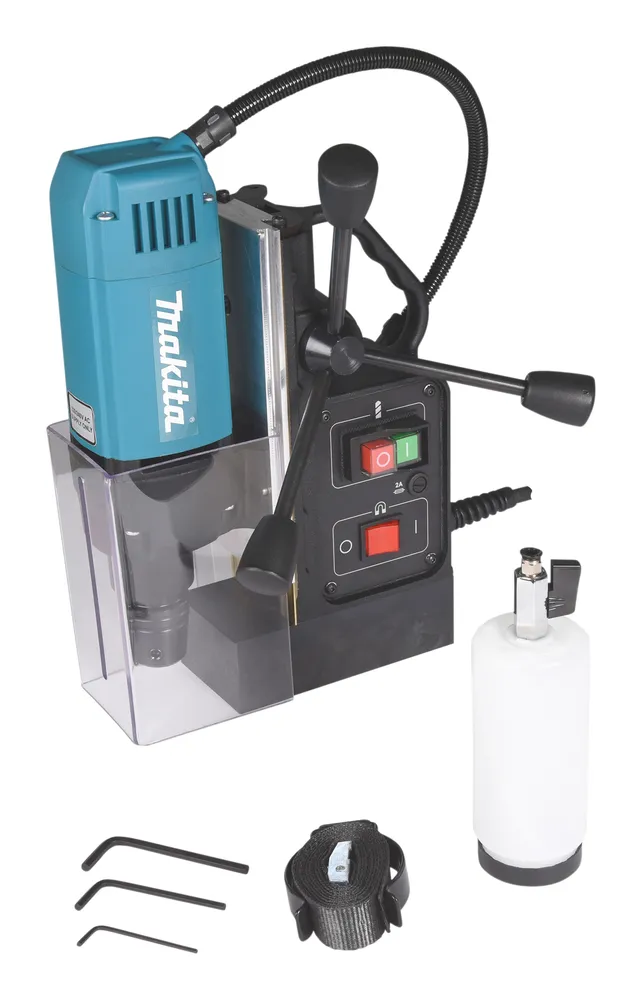 Pildil on Makita magnetpuurpink HB350 koos juhtimissüsteemi, tööriistade ja jahutusvedeliku mahutiga.