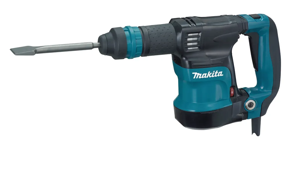 Pildil on näha sinine ja must Makita piikvasar, millel on ees terav tööriist.