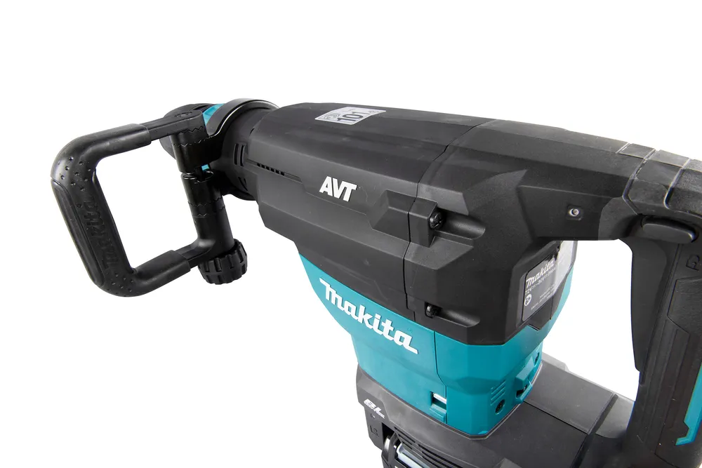 Pildil on Makita akupiikvasar HM002GZ03, millel on näha käepide ja tööriista korpus.