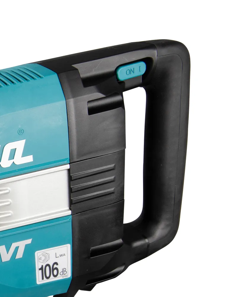 Pildil on näha osa Makita piikvasarast HM1512, kus on esile tõstetud sinine "ON I" nupp ja must käepide.