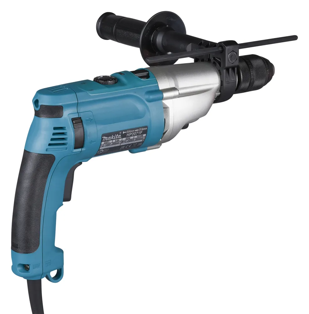 Pildil on näha sinine ja metallikvärvi Makita lööktrell HP2071FJ, millel on must lisakäepide.