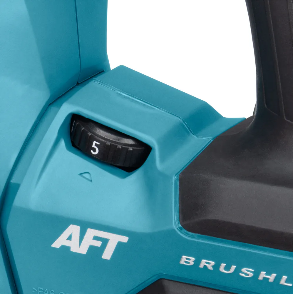 Makita cordless hammer drill HR002GM202