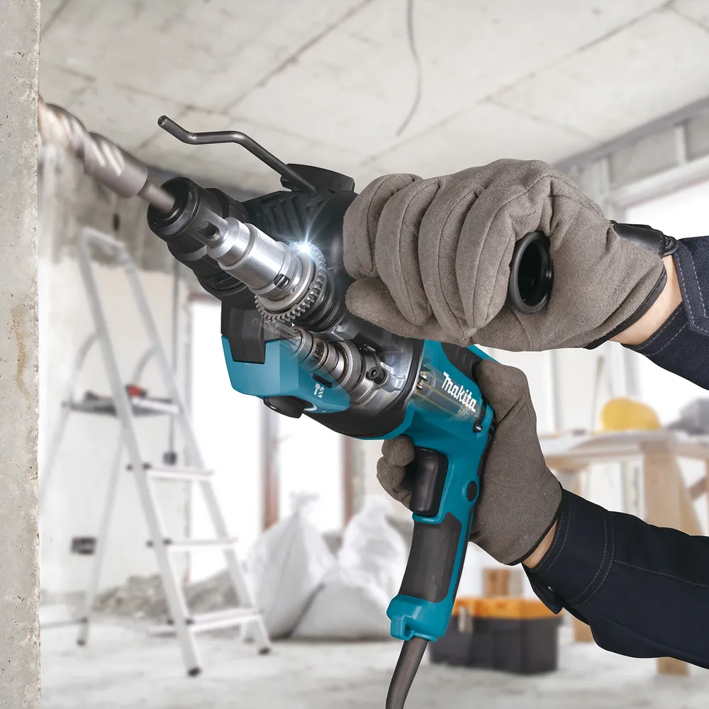Makita hammer drill HR2670