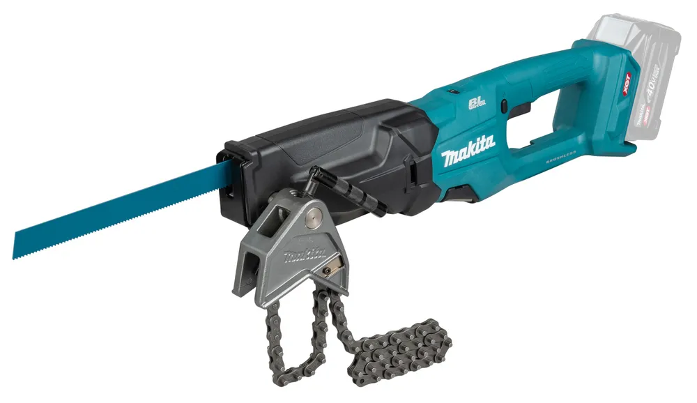 Pildil on Makita akuuniversaalsaag torudele JR003GZ, XGT, mis on varustatud saelehe, toruklambriga ja akuga.