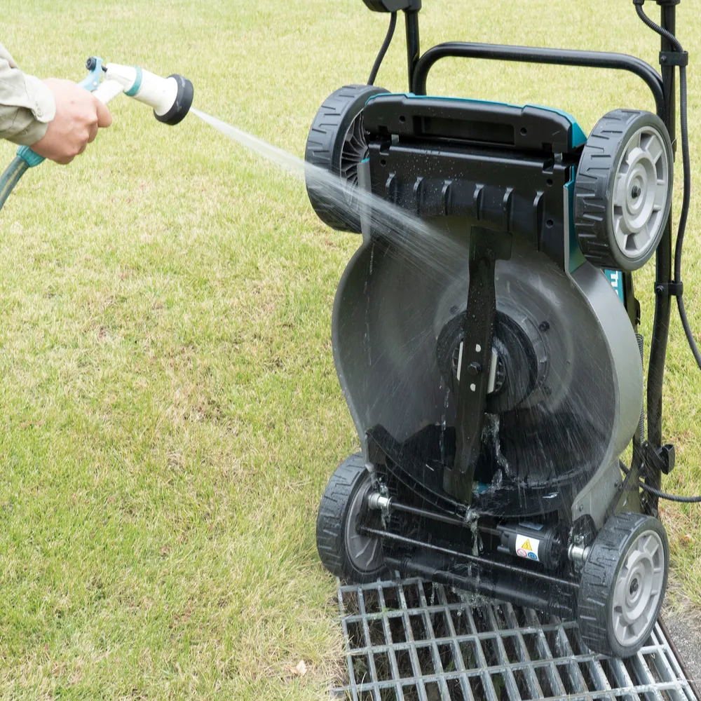 Makita cordless lawnmower LM002GZ01, XGT, without battery and charger