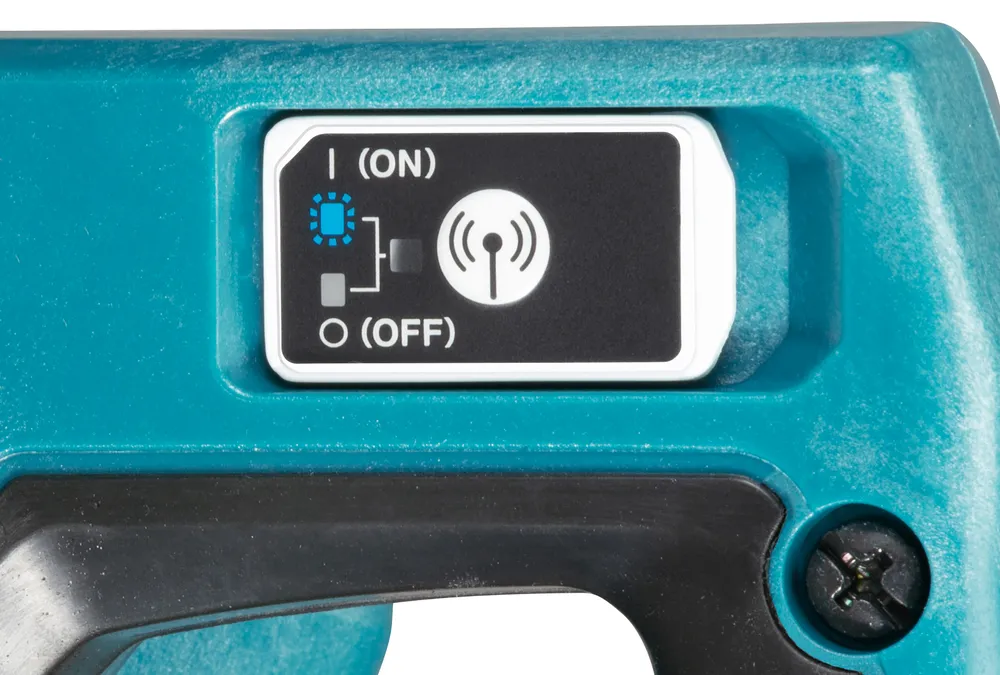 See toode on Makita akuga tükeldus- ja nurksaag LS002GZ01, millel on näha käepärane sisse/välja lüliti, mis on varustatud...