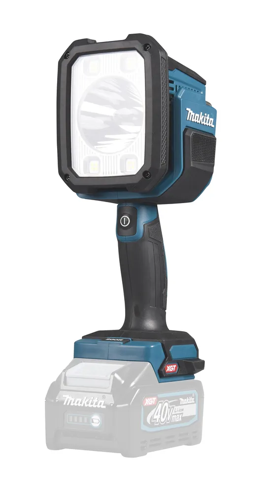 Pildil on Makita akulamp ML007G, mille küljes on XGT aku.