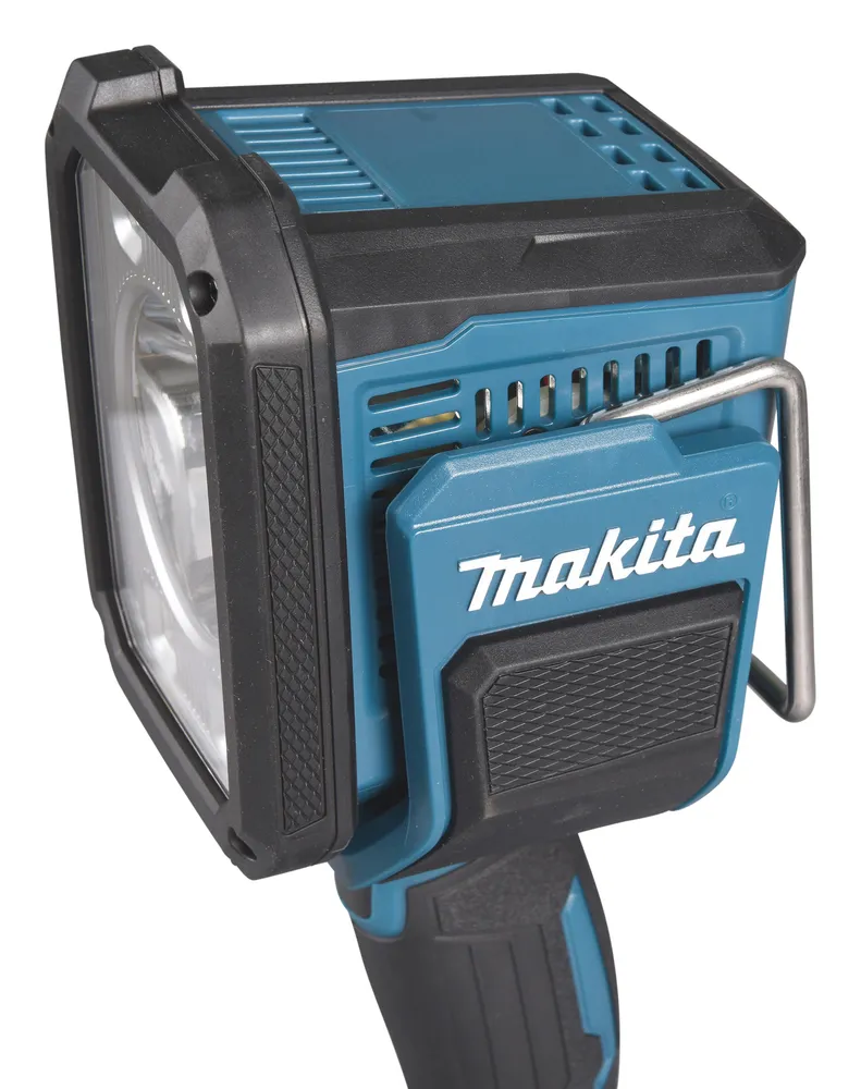 Pildil on Makita akulamp ML007G, mis on sinise ja musta värvi ning näeb välja kompaktne ja vastupidav.