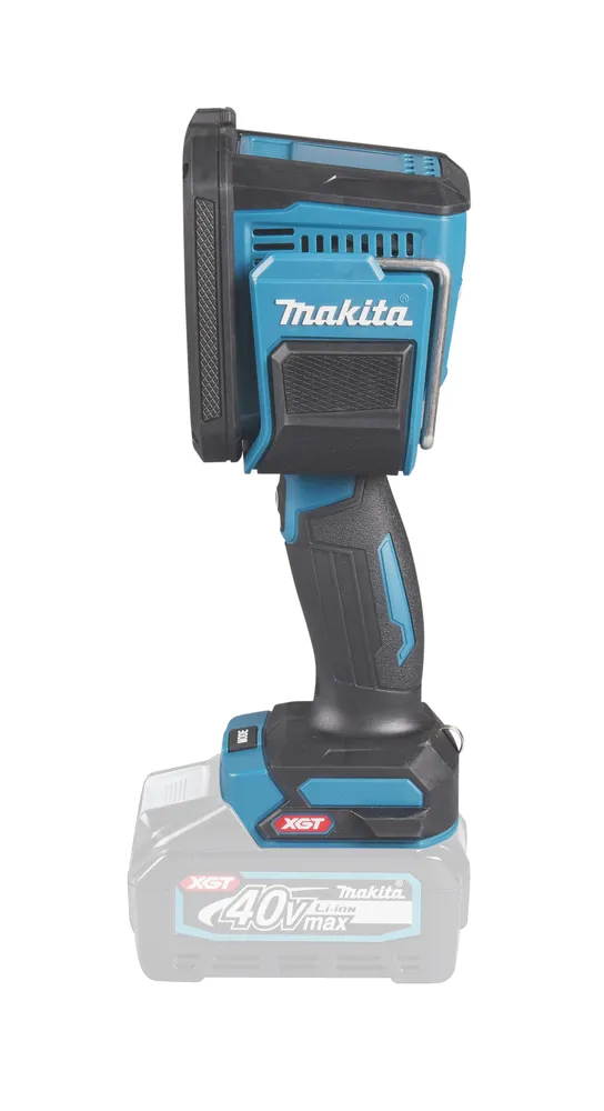 Pildil on Makita ML007G akulamp, mis on näidatud koos 40V XGT akuga.