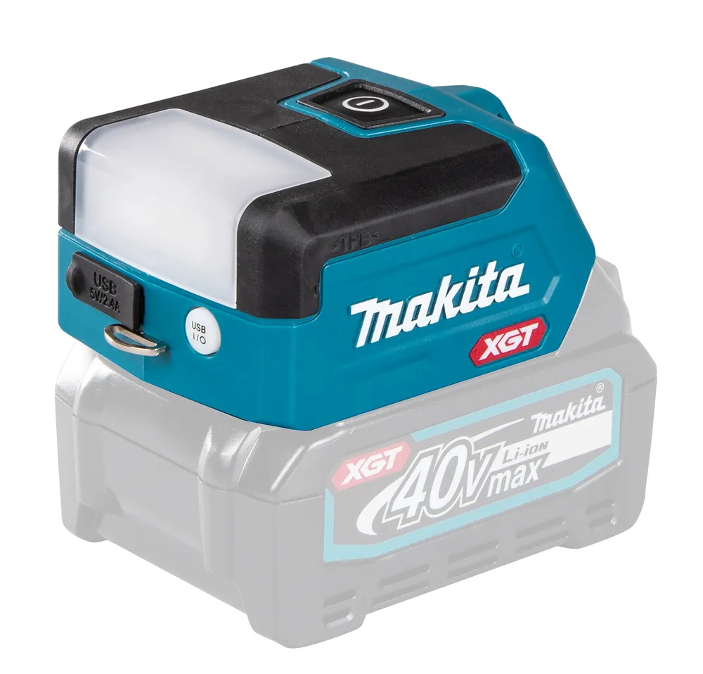 Pildil on Makita akulamp ML011G, mis on paigutatud Makita 40Vmax XGT akule.
