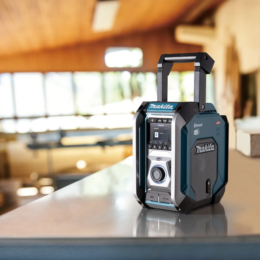 Makita radio MR007GZ, bez akumulatora un lādētāja