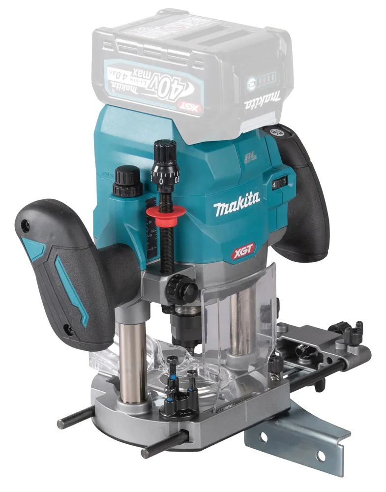 Pildil on Makita akufrees RP001GZ02 koos 40V XGT akuga, mida saab kasutada puidutöötluseks.