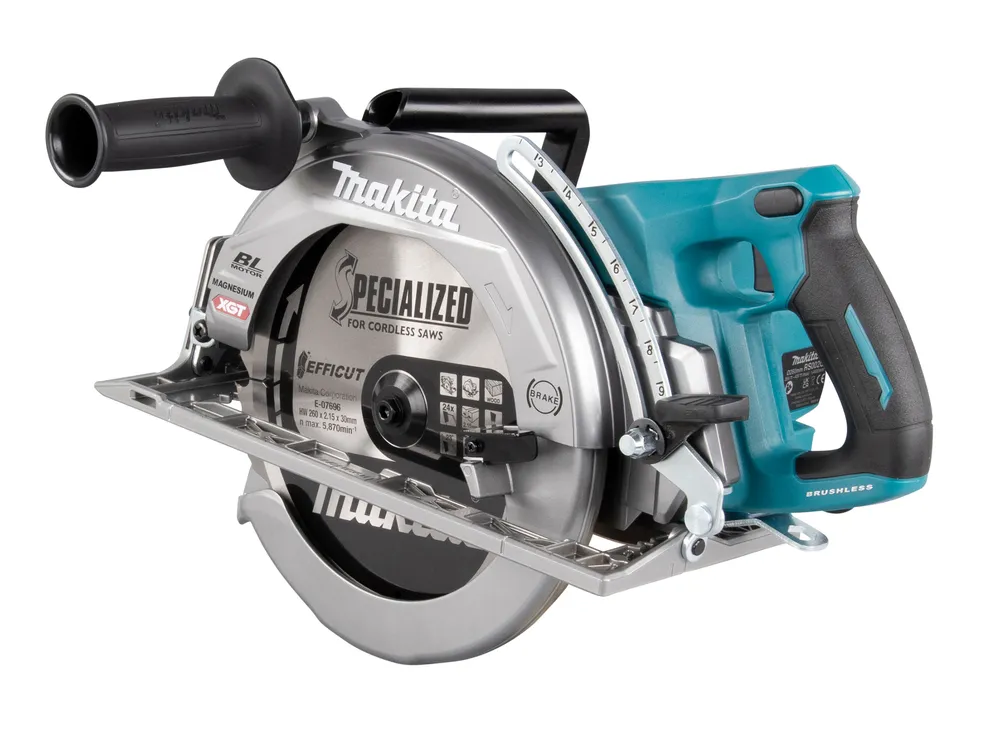 Pildil on Makita akuketassaag RS002GZ, mis on mõeldud puidu saagimiseks.