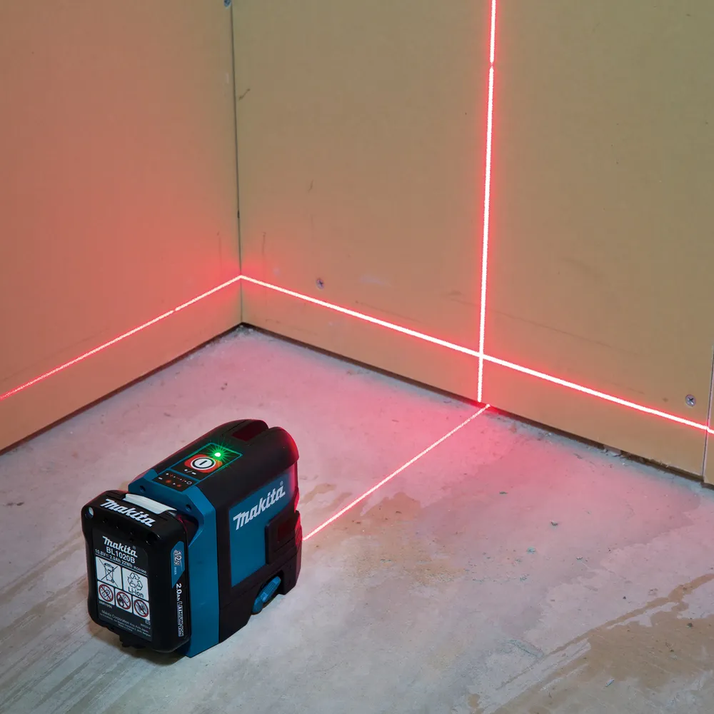 Makita cross laser SK105DZ, without battery and charger