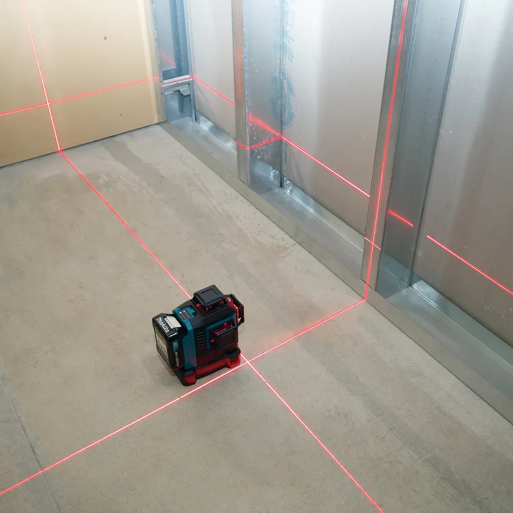 Makita krusta lāzers SK700D, bez akumulatora un lādētāja