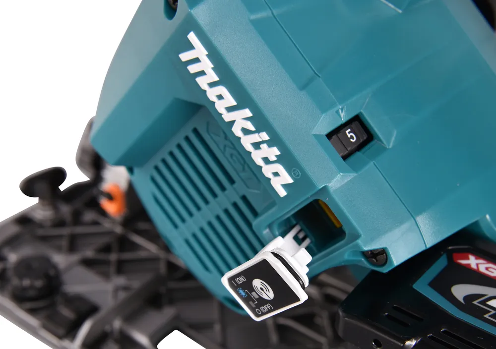 Аккумуляторная дисковая пила Makita SP001GZ03, без аккумулятора и зарядного устройства