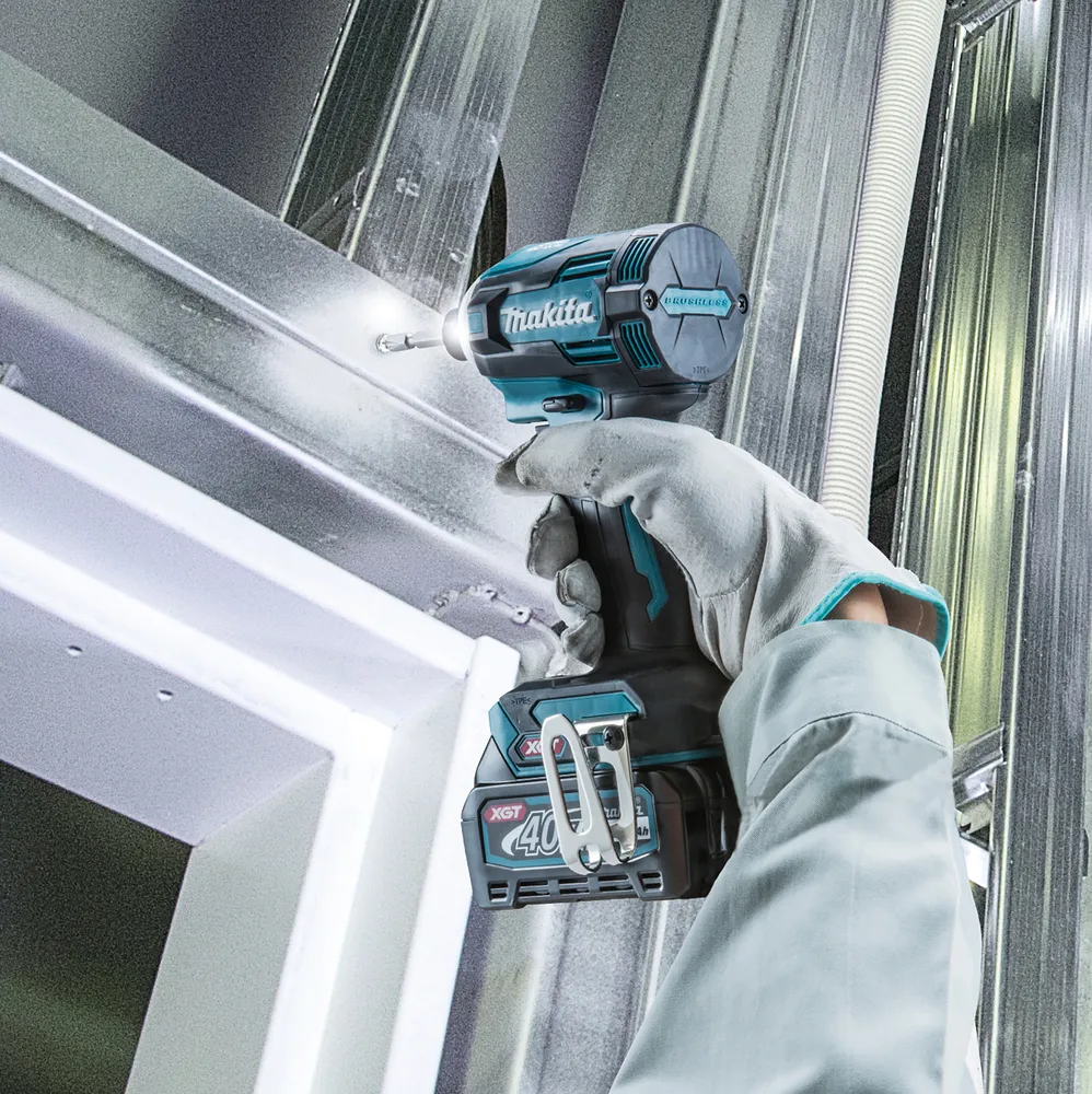 Makita аккумуляторный ударный шуруповерт TD001GZ, без аккумулятора и зарядного устройства