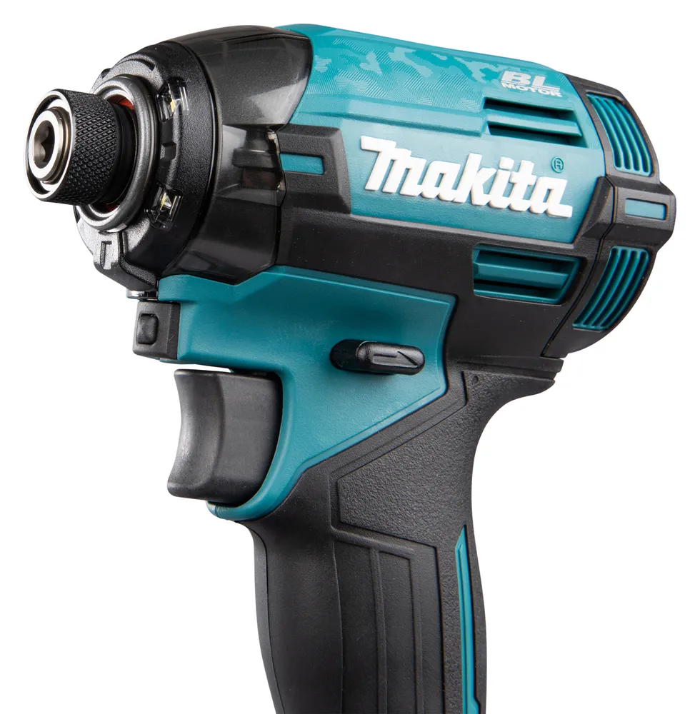 Pildil on Makita akulöökkruvikeeraja TD002GZ01, kus on näha selle kere, käepide ja detailid.