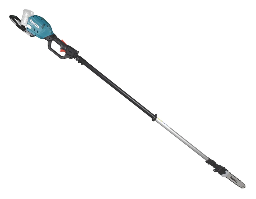 Pildil on valge taustaga Makita akutoitel teleskoop-oksasaag UA004GZ XGT, millel on sinine mootori korpus, mustad sangad...