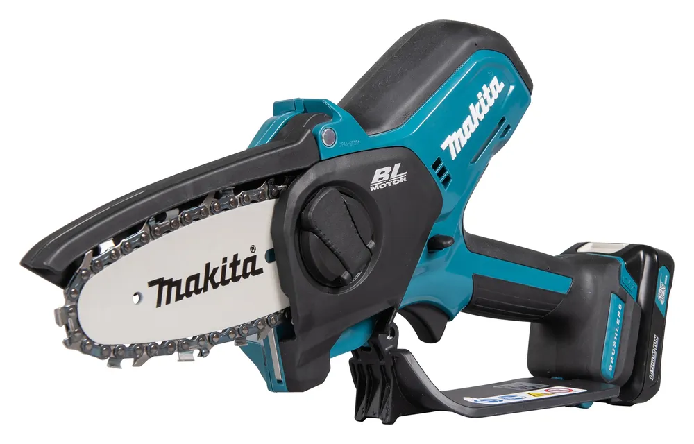 Pildil on kujutatud Makita akuoksasaag UC100DWA.