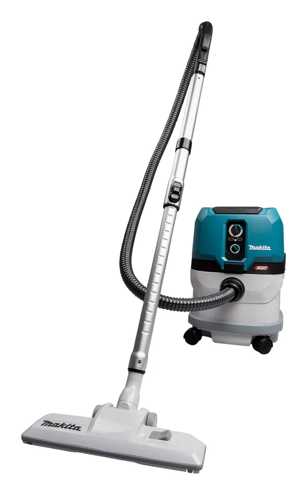 Pildil on Makita akuga vee- ja tolmuimeja koos toru ja otsikuga.
