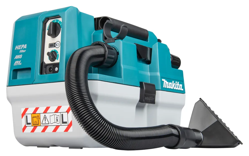 Pildil on Makita akutoitel vee- ja tolmuimeja VC013GLZ, XGT, millel on must imivoolik ja suudik.