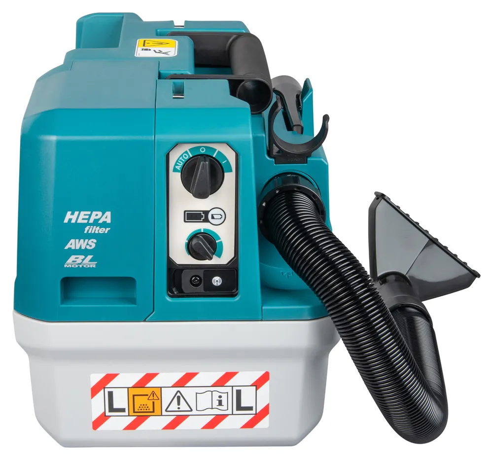 Pildil on näha Makita akutoitel töötav vee- ja tolmuimeja VC013GLZ, XGT, millel on HEPA filter ja BL mootor.