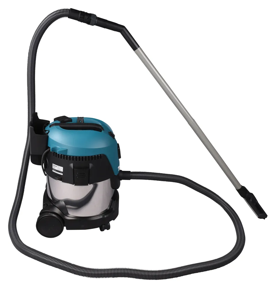 Pildil on Makita vee- ja tolmuimeja VC2012L, millel on toru ja otsik.