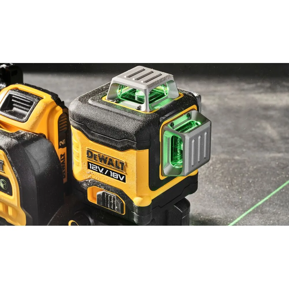 Pildil on näha DeWalt ristlaser DCE089NG18, millel on rohelised laserid.