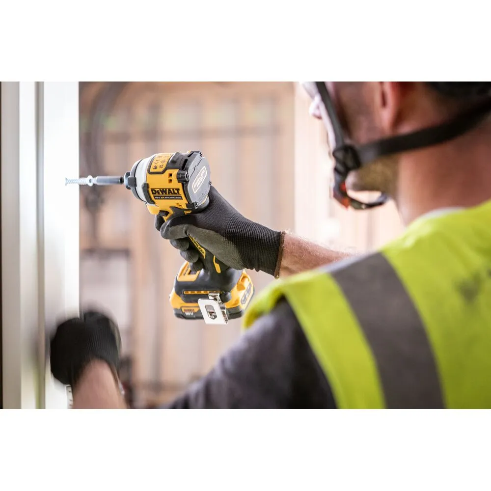 DeWalt аккумуляторный импульсный гайковерт DCF850E2T-QW